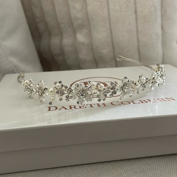 Dareth Colburn Floral Headband - Picture 1 of 5